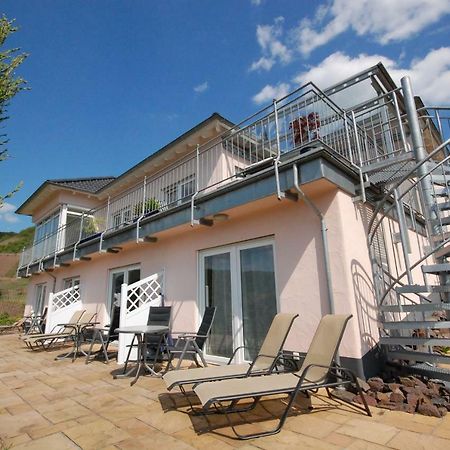 Ferienwohnung Weingut Amlinger&Sohn Neef Exterior foto