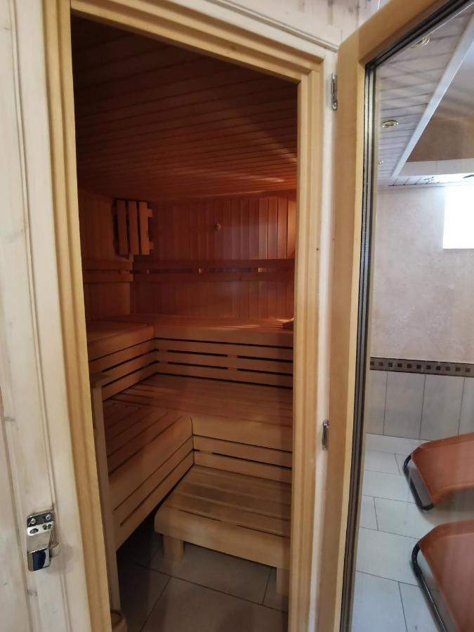 Ferienwohnung Weingut Amlinger&Sohn Neef Exterior foto