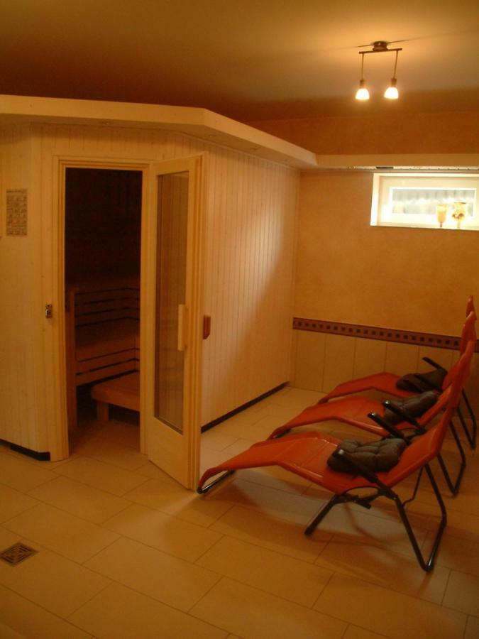 Ferienwohnung Weingut Amlinger&Sohn Neef Exterior foto